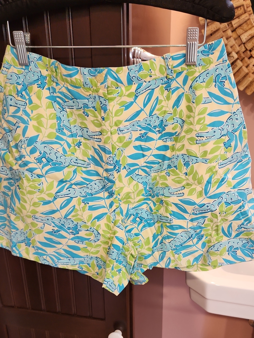 Lilly Pulitzer Blue & Green Alligator Print Cotton Bermuda Shorts Size 8